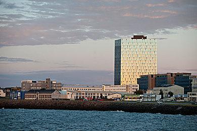 恐怖冒险游戏《你好木偶：午夜秀》发售 暂不支持中文